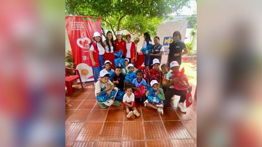 Entregan kits escolares y sillas de rueda a niños en condición de discapacidad en Ponedera