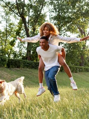 Feliz en medio de necesidades | Columna de Alberto Linero