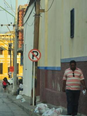 El callejón de la Aduana | Columna de Nicolás Renowitzky