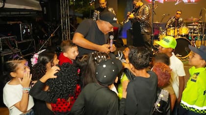 Los niños en Sincelejo se gozaron su fiesta de Halloween con muchos regalos