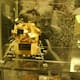Réplica de oro del módulo lunar de Apolo 11 es robada del museo Neil Armstrong