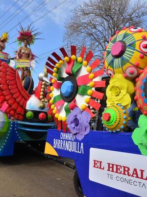 Desfile de “Batalla de Marcas” | Columna de Eduardo Ortega Del Río