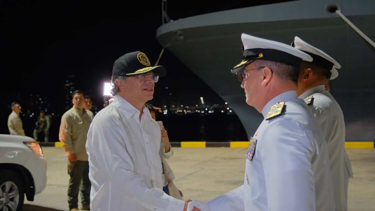 FIN DEL SERVICIO MILITAR: Petro anuncia cambio radical