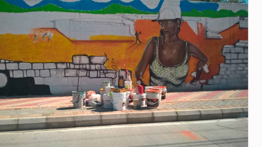 Pintan mural de 384 metros en el sitio donde cayó 'pared de la infamia', en Santa Marta