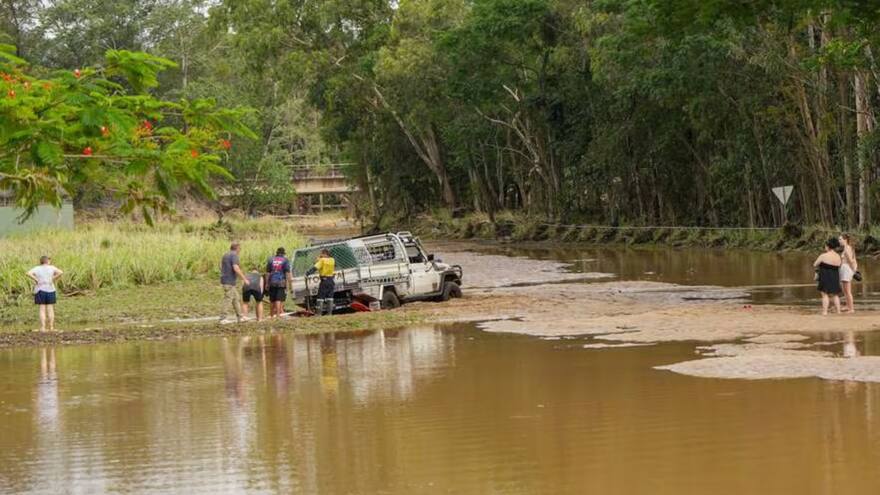 Autoridades australianas tratan de evacuar a personas aisladas por inundaciones causadas por ciclón Jasper