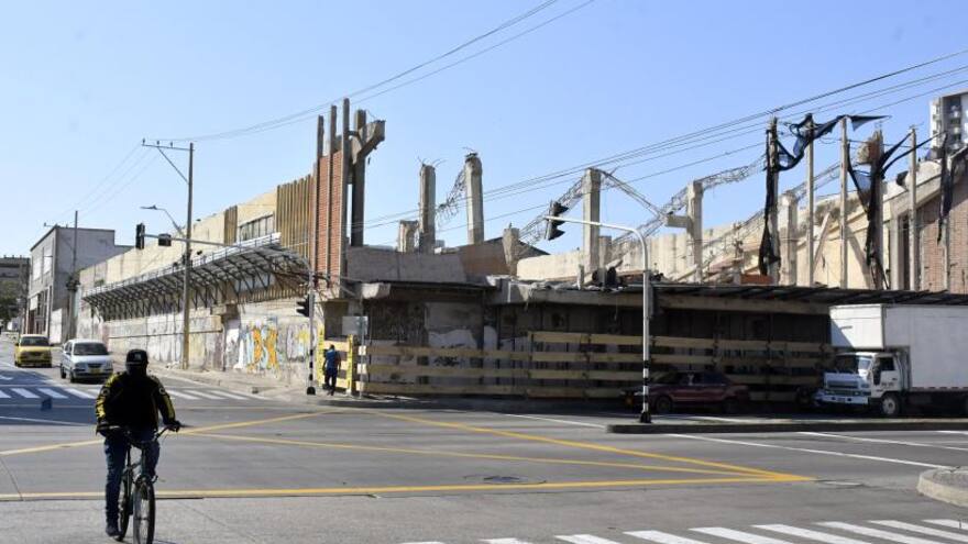 Cierre de vías desde este martes por demolición del antiguo Cinema Murillo