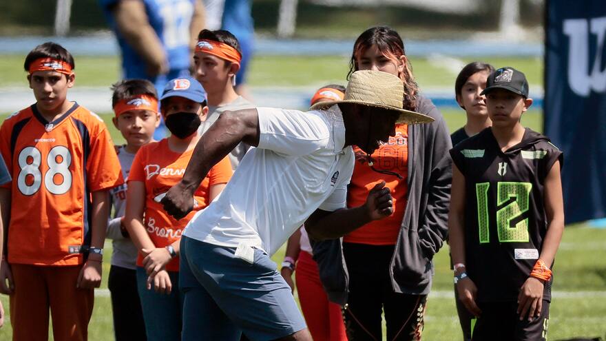 Investigan a la NFL por presunta discriminación laboral