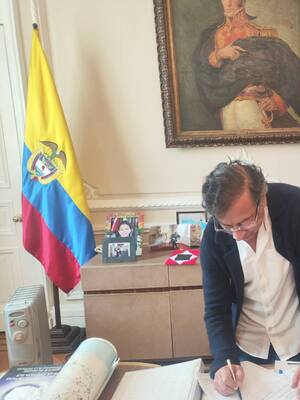 Petro y su decreto autoritario