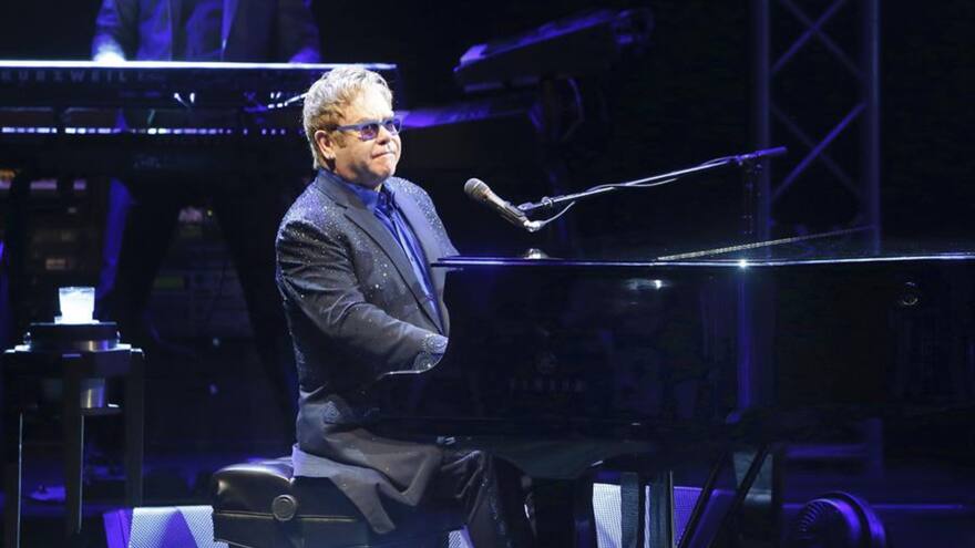 Elton John se convierte en un artista EGOT al ganar su primer Emmy