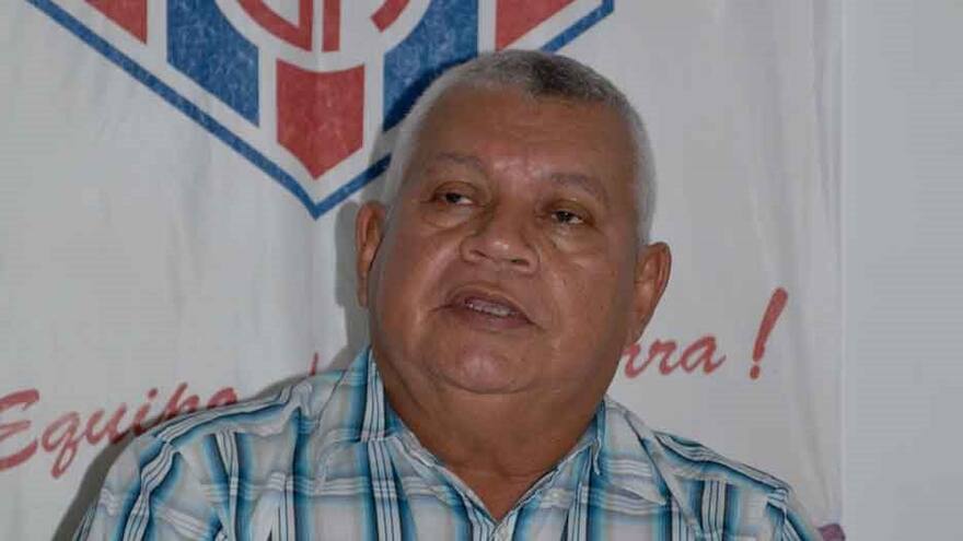 Alcalde de Ciénaga califica de ‘voltiarepas’ al ‘Pibe’ y Carlos Vives