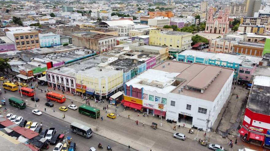 Reubican a más de 10 cocineras en la galería Robertico