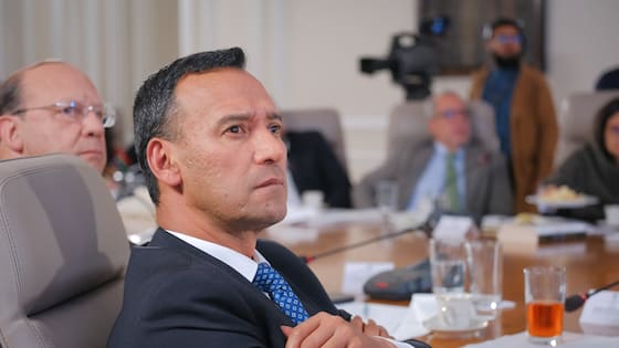 Radican moción de censura contra el ministro de Defensa por los bombardeos en los que murieron menores: también firmaron congresistas del Pacto