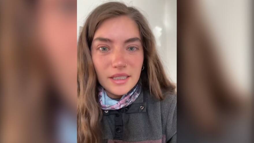 Profesora denunció trato denigrante de estudiantes y el colegio la despidió