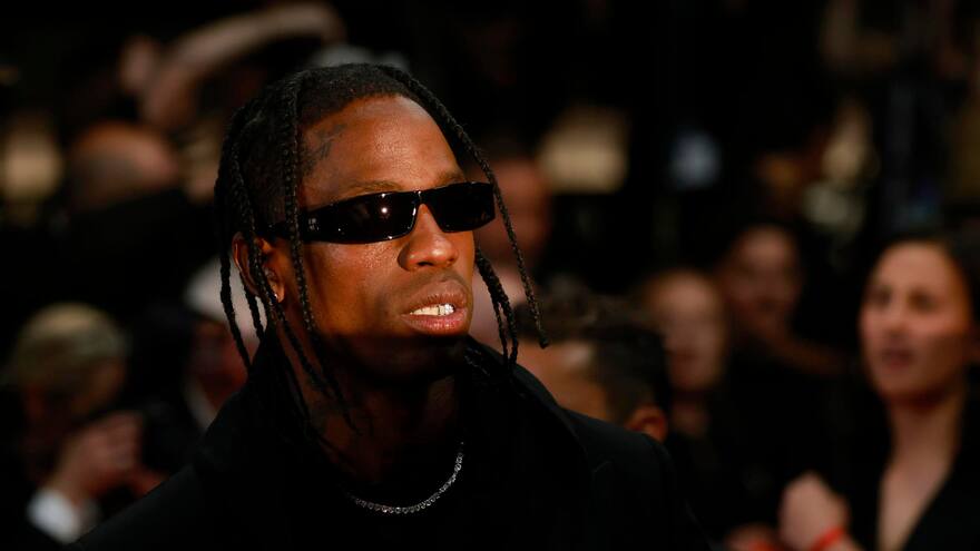 Arrestan al rapero Travis Scott, expareja de Kylie Jenner