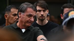La función renal de Bolsonaro mejora, pero los indicadores inflamatorios empeoran