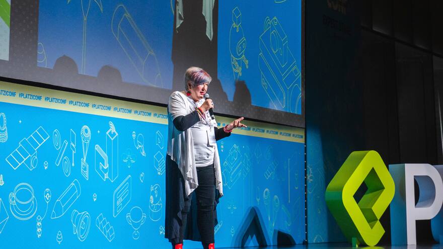 Las enseñanzas de Radio utatenza recibirán homenaje con documental y conversatorio de Diana Uribe en PlatziConf 2024