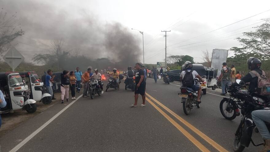 Bloqueos en vía Cordialidad-Baranoa por protestas este martes