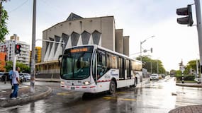 Transmetro ultima detalles de proyecto para una nueva flota
