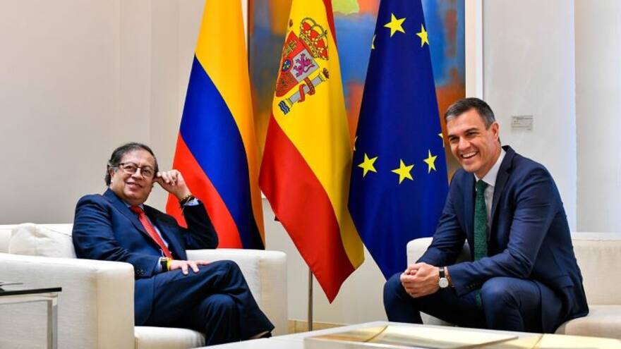 'A Sánchez lo quiere destruir ‘La máquina del fango’ de la derecha española'