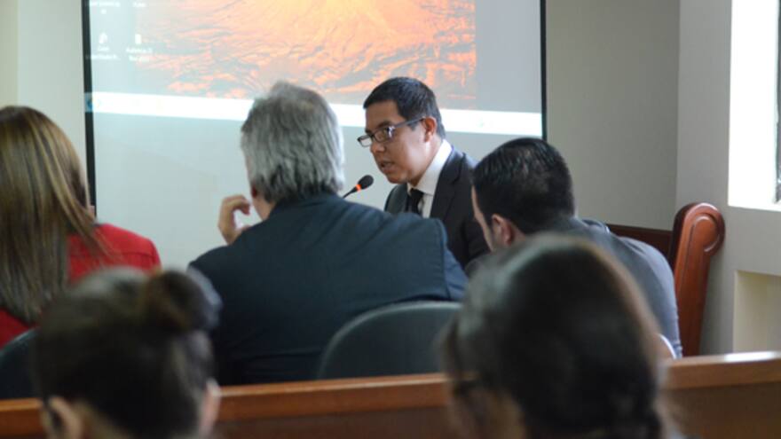 Presentan en fotos recorrido de Colmenares y Moreno