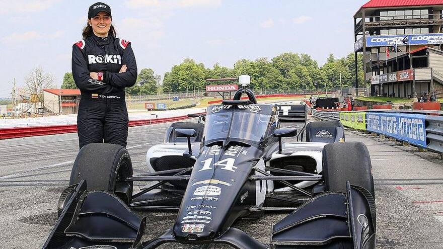 La piloto colombiana Tatiana Calderón correrá en la IndyCar en 2022