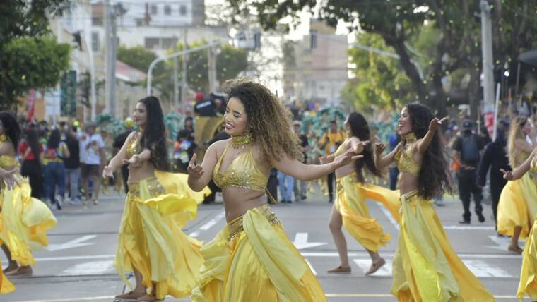 ¡Así se vive la guacherna 2025 en la carrera 44!