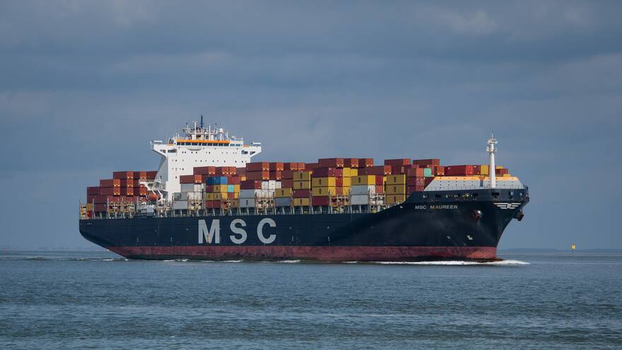 Irán afirma que capturó buque vinculado a Israel