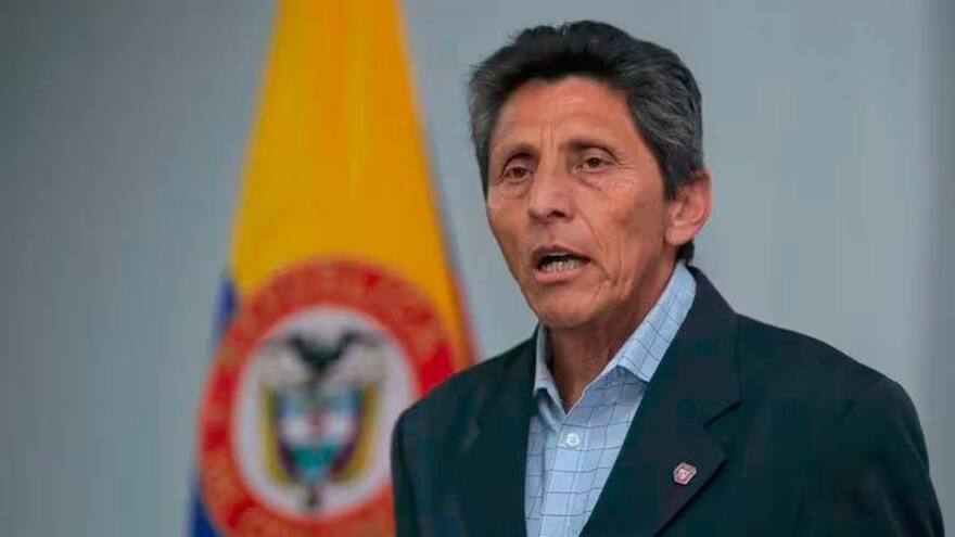 ¿Quién es Luis Garzón, mindeporte (e) señalado de cometer error con Panam?