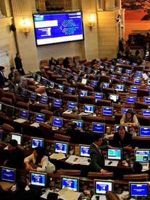 Recuperar el prestigio | Columna de Fernando Giraldo