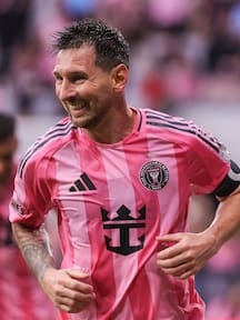 Guillermo Hoyos atribuye el cambio de Messi a la “fatiga” y no confirma lesión