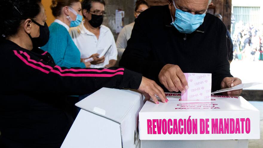 México vota la consulta de revocación de mandato presidencial