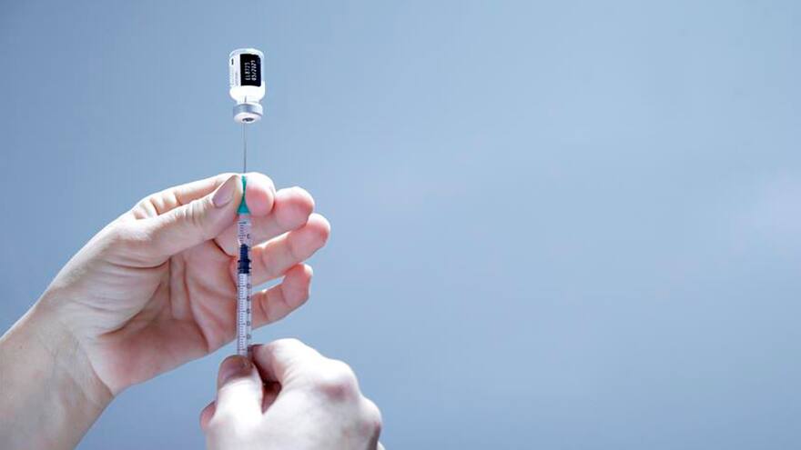 Pfizer pide ampliar uso de emergencia de su vacuna a niños entre 12 y 15 años