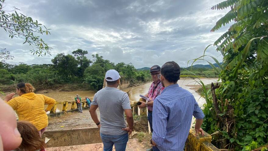 Invías evalúa daños por caída de puente en zona rural de Tierralta