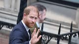 Príncipe Harry regresa al Reino Unido para batallar contra la prensa