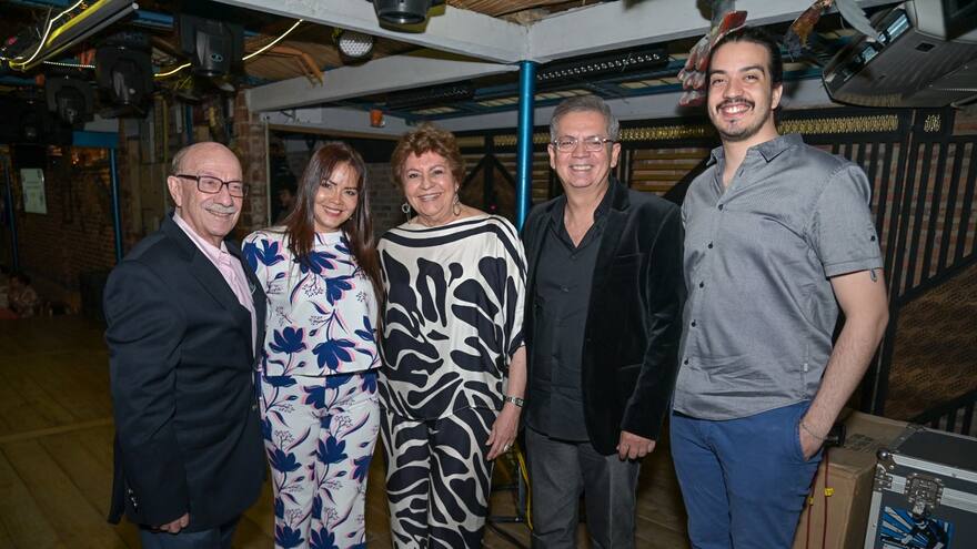 Noche de Bohemia a beneficio de CEER