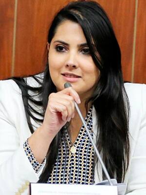 Una senadora de lujo | Columna de Álvaro De la Espriella Arango