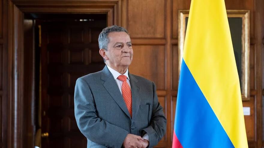 'No es posible echar para atrás la adjudicación de los pasaportes'