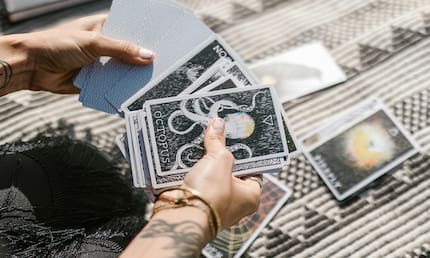 Mhoni Vidente trae el horóscopo del 10 de noviembre: ¿Cómo será la suerte para los signos del zodiaco?