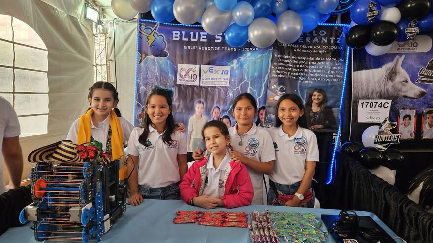 Las niñas que van rumbo al Mundial de Robótica