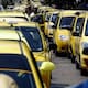 Con bloqueos en principales vías de varias ciudades avanza paro de taxistas