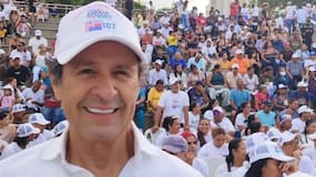 “Los médicos del país necesitan una mejor remuneración y oportunidades”: Felipe Zapata