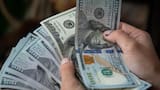 El dólar se ubica por encima de los $3.800 en el inicio de la semana