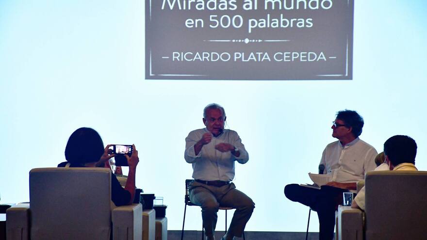 Ricardo Plata Cepeda plasmó sus ‘Miradas al mundo en 500 palabras’