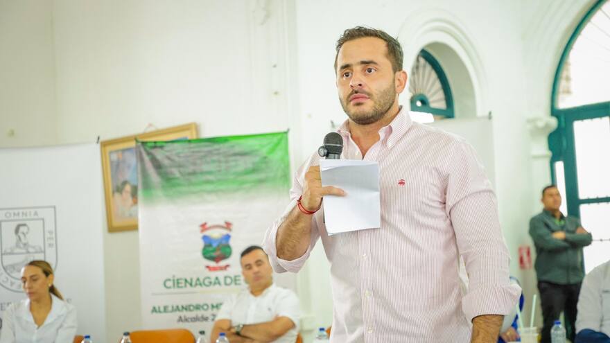 Gobernador de Córdoba rechaza bloqueos a los vehículos de alimentos del PAE