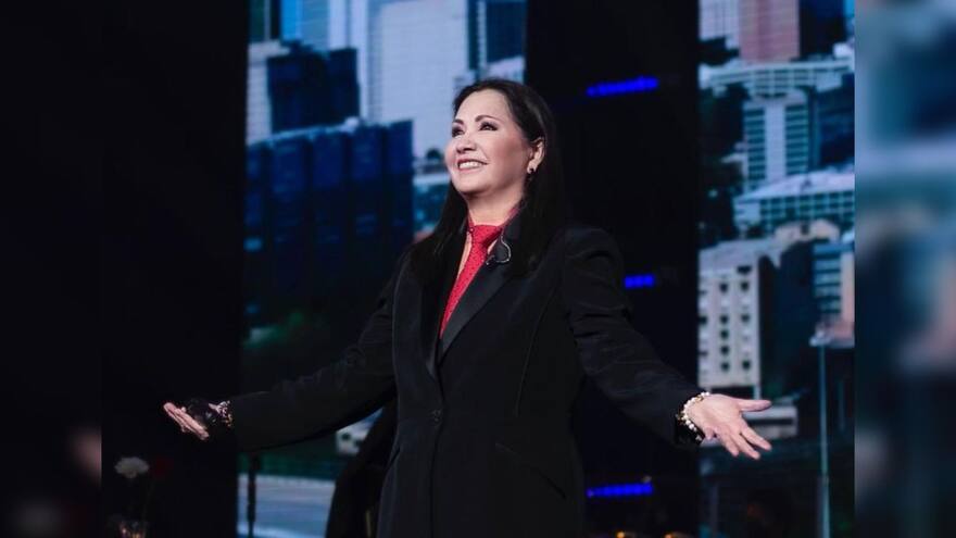 Ana Gabriel reveló el triste momento por el que pasa por muerte de su perrita