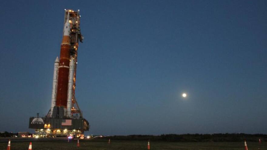 NASA vuelve a retrasar el lanzamiento de Artemis I por tormenta tropical