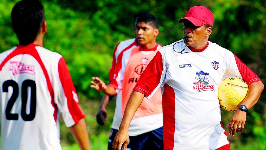 Álex De Alba, asistente técnico de la Selección Sub-15