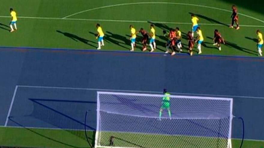Esto dijo el VAR revisando la jugada de gol de Dávinson Sánchez en el partido entre Colombia y Brasil (1-1): “Muy ajustada, necesito tiempo”