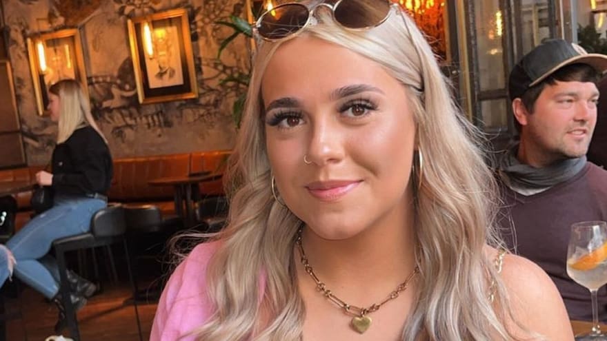 El extraño caso de Leah Rogers, la joven que murió tras un dolor de garganta