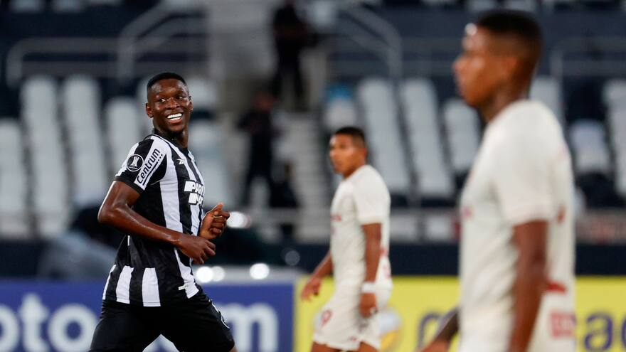 Botafogo 3, Universitario 1: despertaron los brasileños en el grupo de Junior
